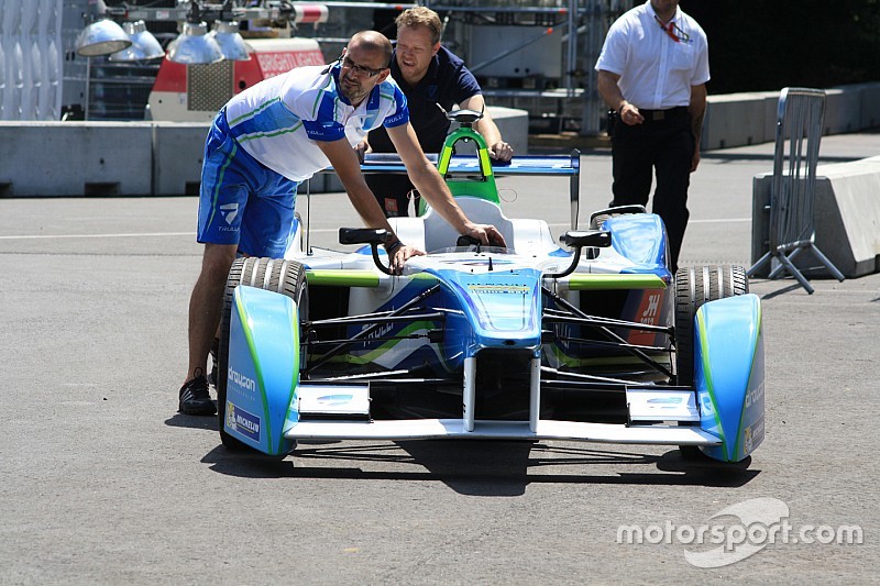 Che cosa sta succedendo al Team Trulli di F.E?