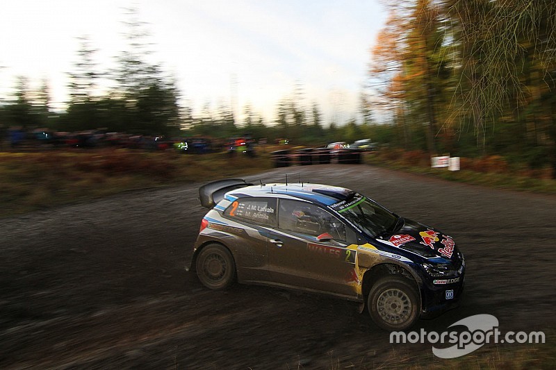 Galles, PS2: bis di Ogier, Latvala subito out!
