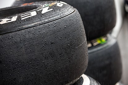 Pirelli намерена вернуть в Ф1 "эффект обрыва"