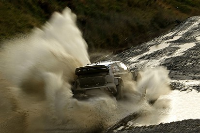 WRC Wales, dag 2: Ogier vergroot voorsprong op Meeke