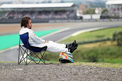 El equipo Corinthians se une a las bromas a Fernando Alonso