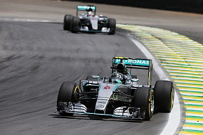 Analyse: Wie dominant war Mercedes 2015 wirklich?