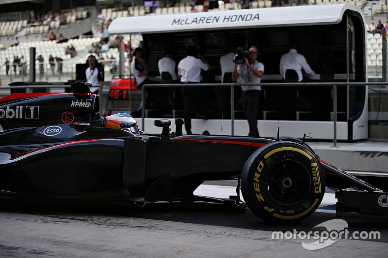 McLaren renueva con Santander como patrocinador