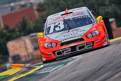Jimenez lidera primeiro treino livre em Interlagos