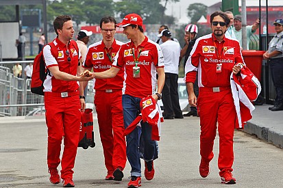 Esteban Gutiérrez celebra con Ferrari la fiesta de fin de año