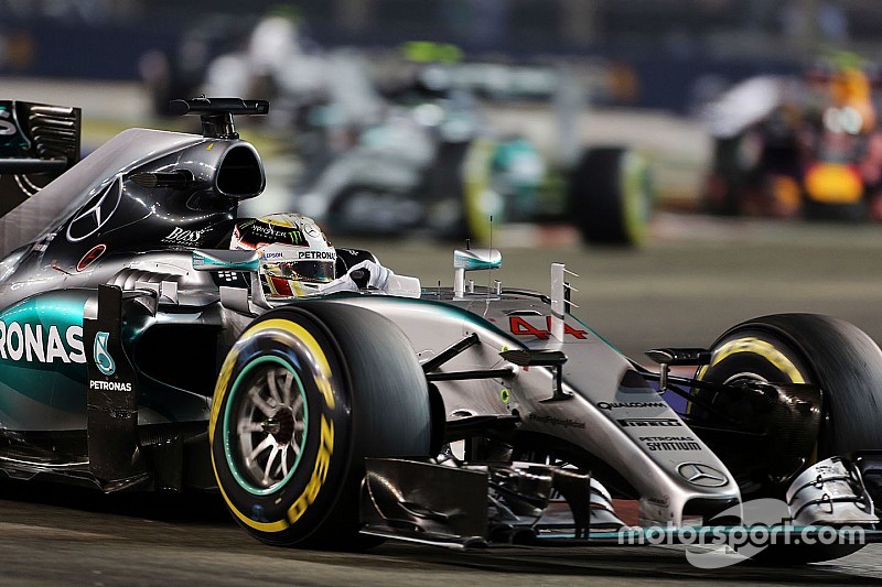 Lewis Hamilton: 'Dreigementen Wolff niet echt noodzakelijk'