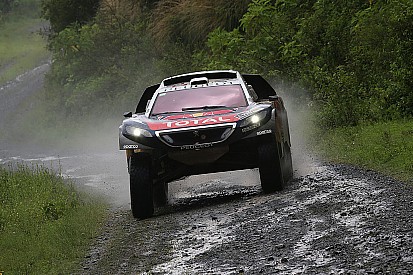 Dakar, Auto, Tappa 4: Peterhansel, tripletta del Leone