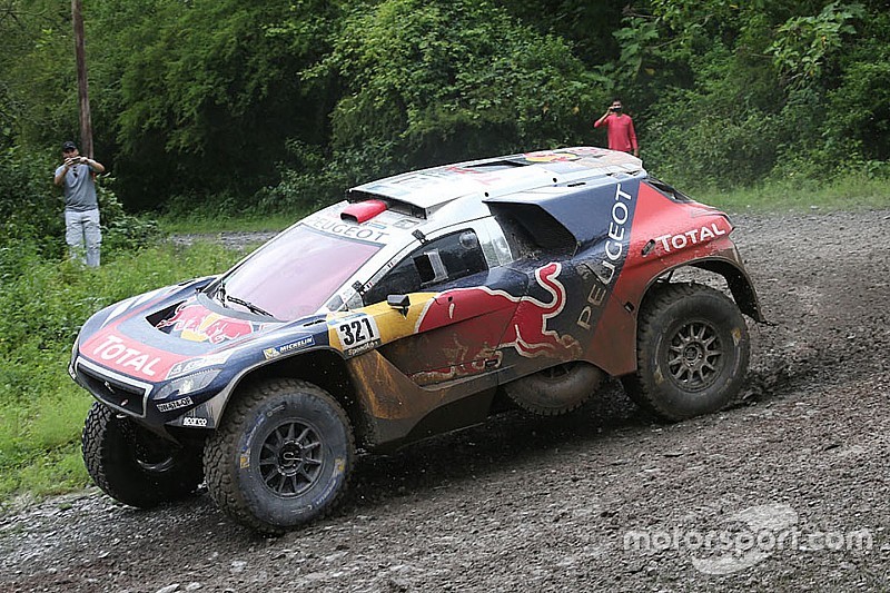 Dakar, un problema al turbo ha attardato Despres