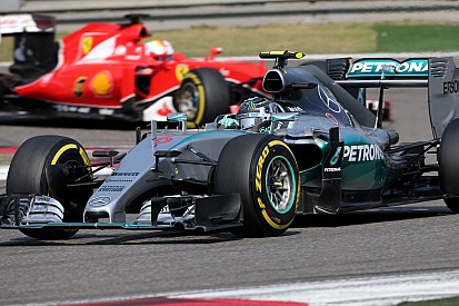 La F1 se arriesga con Mercedes/Ferrari, dice Newey