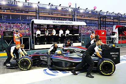 McLaren sacrificou Natal para deixar carro pronto a tempo