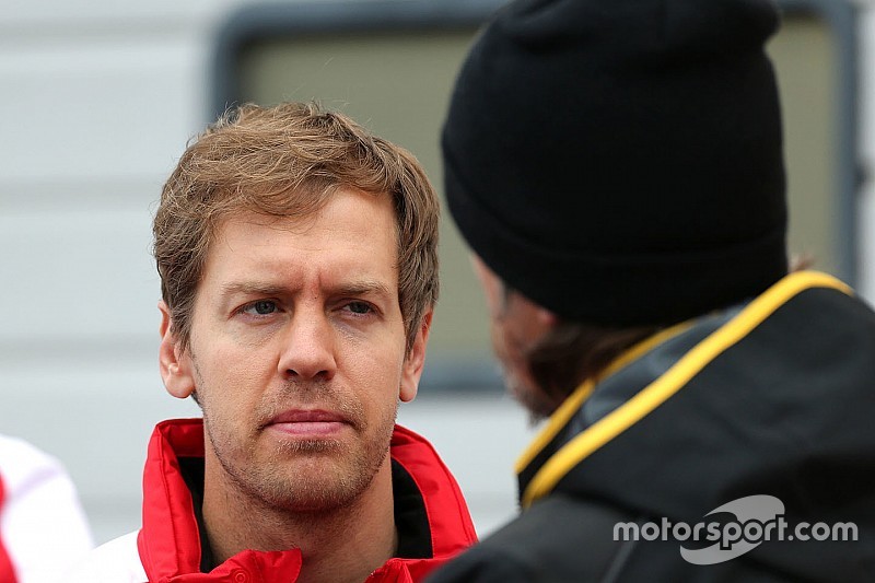 Vettel resta importancia a presión de Marchionne para Australia