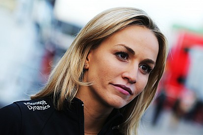 Carmen Jordá reste pilote de développement Renault F1