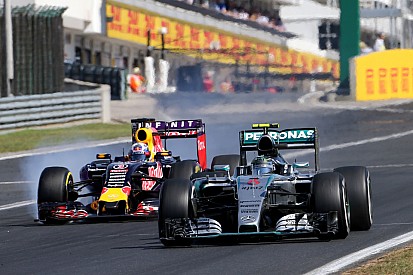 Zetsche: “Red Bull heeft ons nooit om motoren gevraagd”