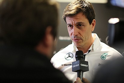 Chefe da Mercedes vê Manor com potencial de pontuar