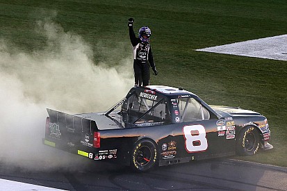 Trucks: John Hunter Nemechek profitiert von Favoritensterben
