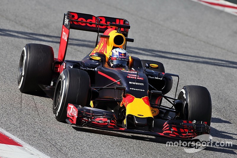 Red-Bull-Chef Dietrich Mateschitz: Formel-1-Ausstieg bleibt ein Thema