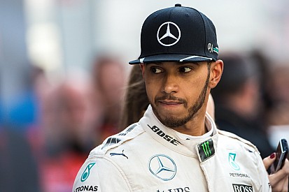 Hamilton teme Ferrari com "carta na manga" para Melbourne