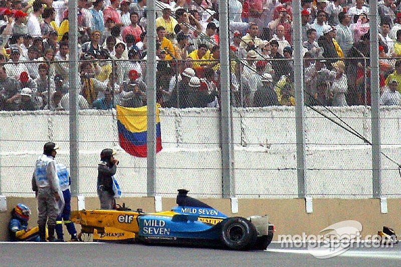Fotostrecke: Die Formel-1-Unfälle von Fernando Alonso