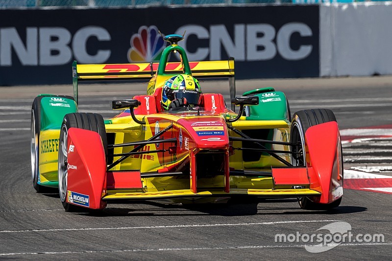 Long Beach ePrix: Di Grassi wint, titelkandidaten in de problemen