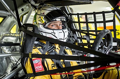 Slovakia Ring, Test: volano le LADA, Tarquini al comando
