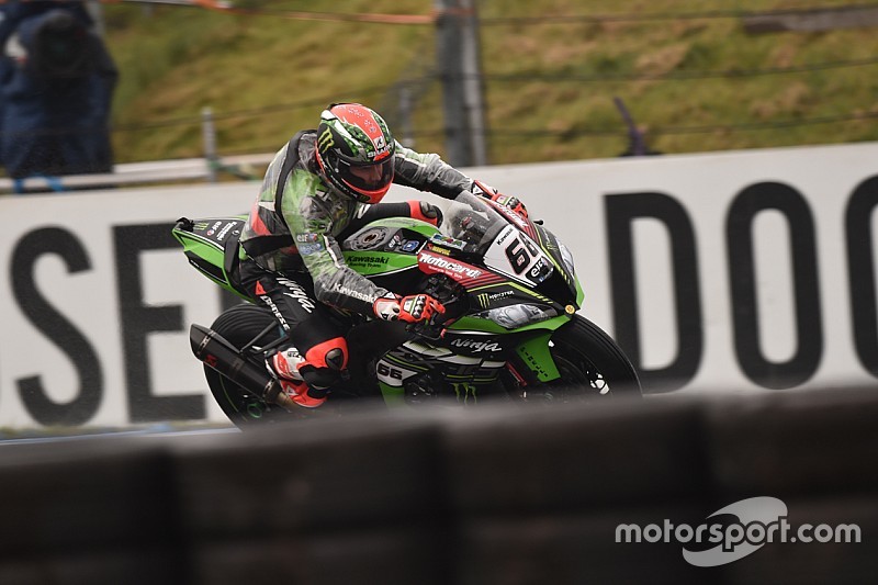 Assen, Superpole: Tom Sykes massacra la concorrenza