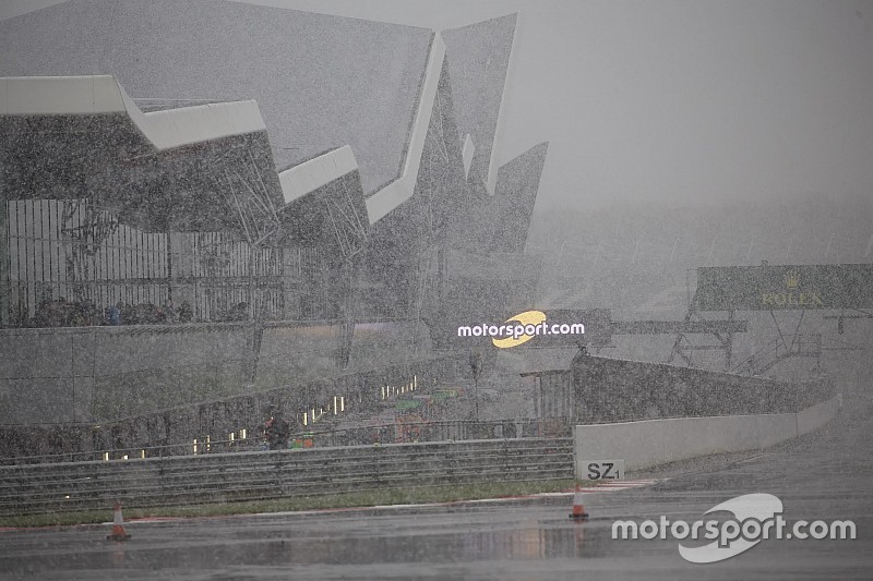 Schneefall in Silverstone verhindert WEC-Fahrbetrieb