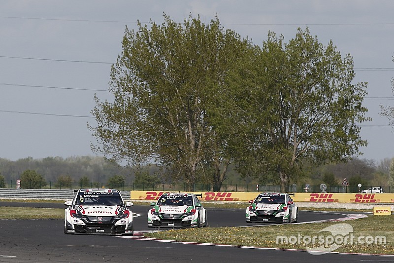 Tom Coronel 'best of the rest' in Hongarije, Honda 1-2-3