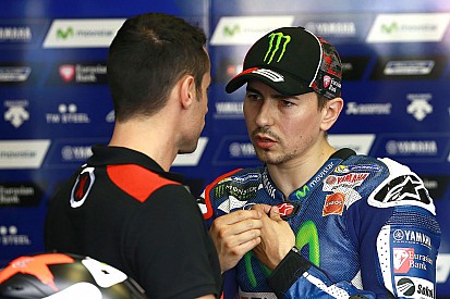 Lorenzo: "La gomma posteriore pattinava come sul bagnato!"