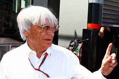 Ecclestone: 'Kubica'yı Massa'nın yerinde görebiliriz'