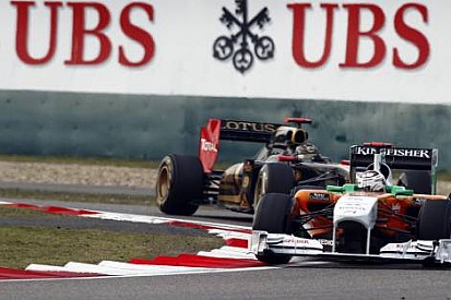 Force India, Renault'ya nişan aldı