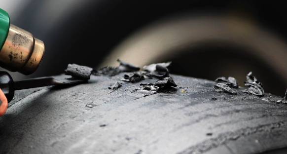 Pirelli arka lastiğin şeklini değiştirecek