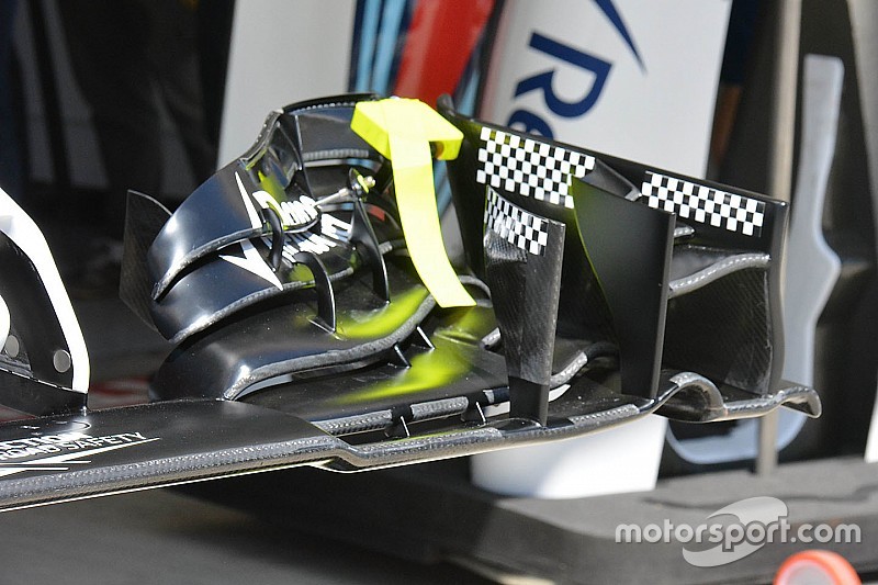 Williams: prove di flessione dei flap sull'ala nuova
