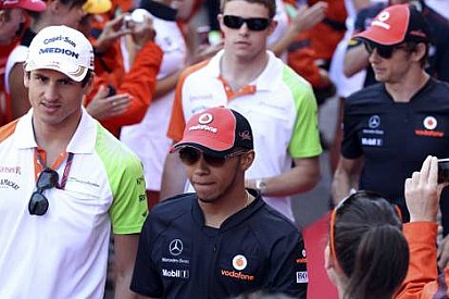 Whitmarsh: Lewis McLaren'da kalmak istiyor