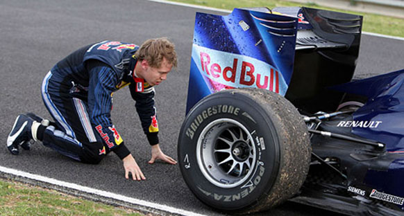 Vettel: Dayanıklılık başarının anahtarı