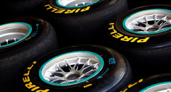 Pirelli son testler için de la Rosa'yı istiyor