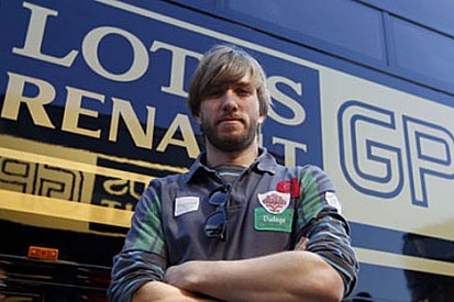 Heidfeld, Renault ile Cumartesi piste çıkacak