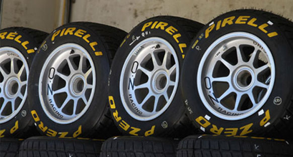 Brawn: 'Schumacher'in formu Pirelli lastiklerine bağlı'
