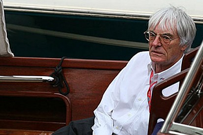 Ecclestone NY'de yarış istiyor