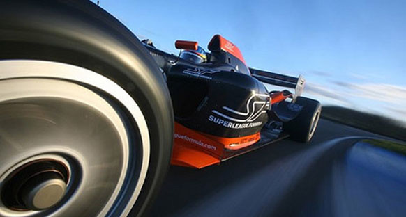 Superleague Formula'da ciddi kaza