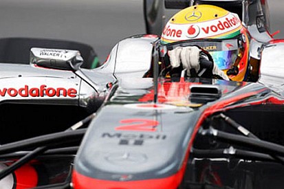 Hamilton, Button'ın kendisine çok yakın olmasına şaşkın