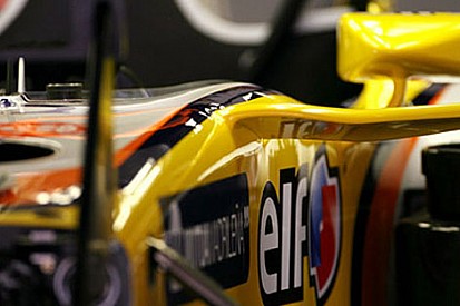 Renault MasterCard aşkına Raikkonen'i ikna edebilir