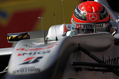 'Mercedes Schumi merkezli çalışıyor'