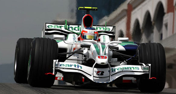 Barrichello 300 GP'yi hedefliyor