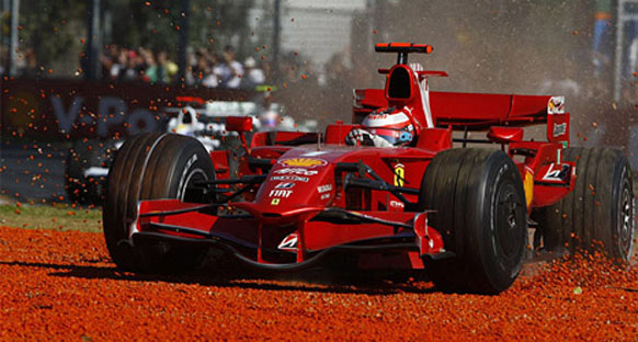 Ferrari zamana karşı yarışıyor