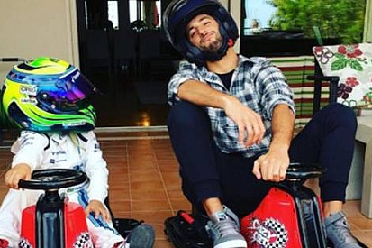 Felipe Massa'nın oğlu, Daniel Ricciardo ile yarıştı