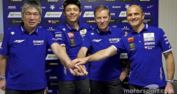 Rossi Yamaha ile olan sözleşmesini 2018 sonuna kadar uzattı