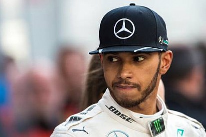 Hamilton MotoGP'nin F1'den daha iyi olduğunu düşünüyor