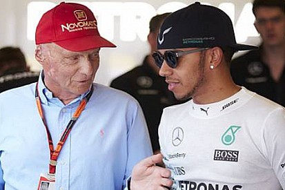 Hamilton: Kariyerimin başlarında Lauda beni desteklemiyordu