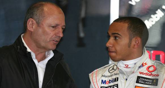 Ron Dennis Hamilton'un yaşam tarzını onaylamıyor