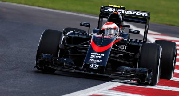 Button McLaren'in performasına şaşırmış